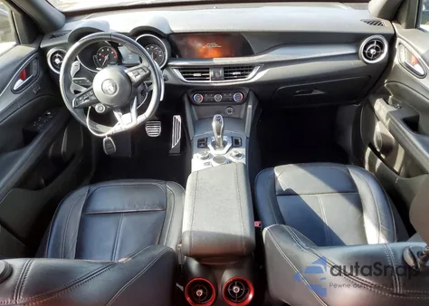 2022 Alfa Romeo Stelvio Ti z USA, uszkodzony, nr VIN ZASPAKBN5N7D48267